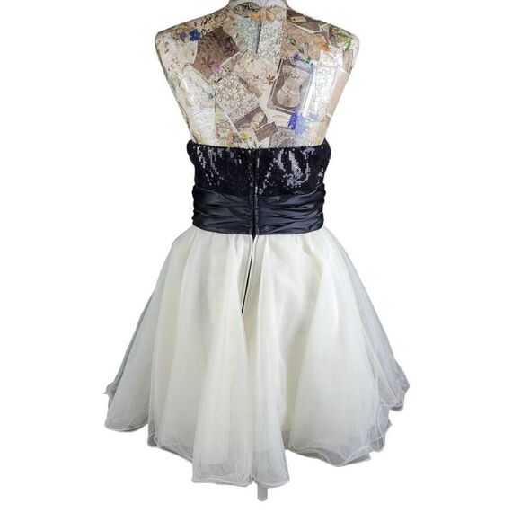 Formal Black & White Strapless Sequin Fluffy Sweetheart Mini Cocktail Dress - Picture 8 of 14